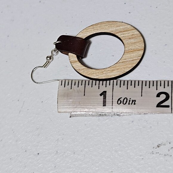Boho Chic Wooden Hoop Dangle Earrings Brown Leather Accents Fashion Jewelry - Picture 3 of 3